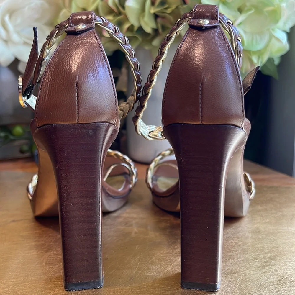 Fendi Strappy Woven Leather Heeled Sandals in Brown and Metallic Gold Leather